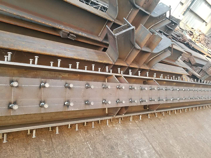 圓柱、箱型柱、十字形柱